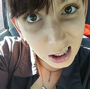 Meet your Posher, Kassandra